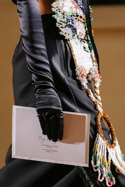 Look 54